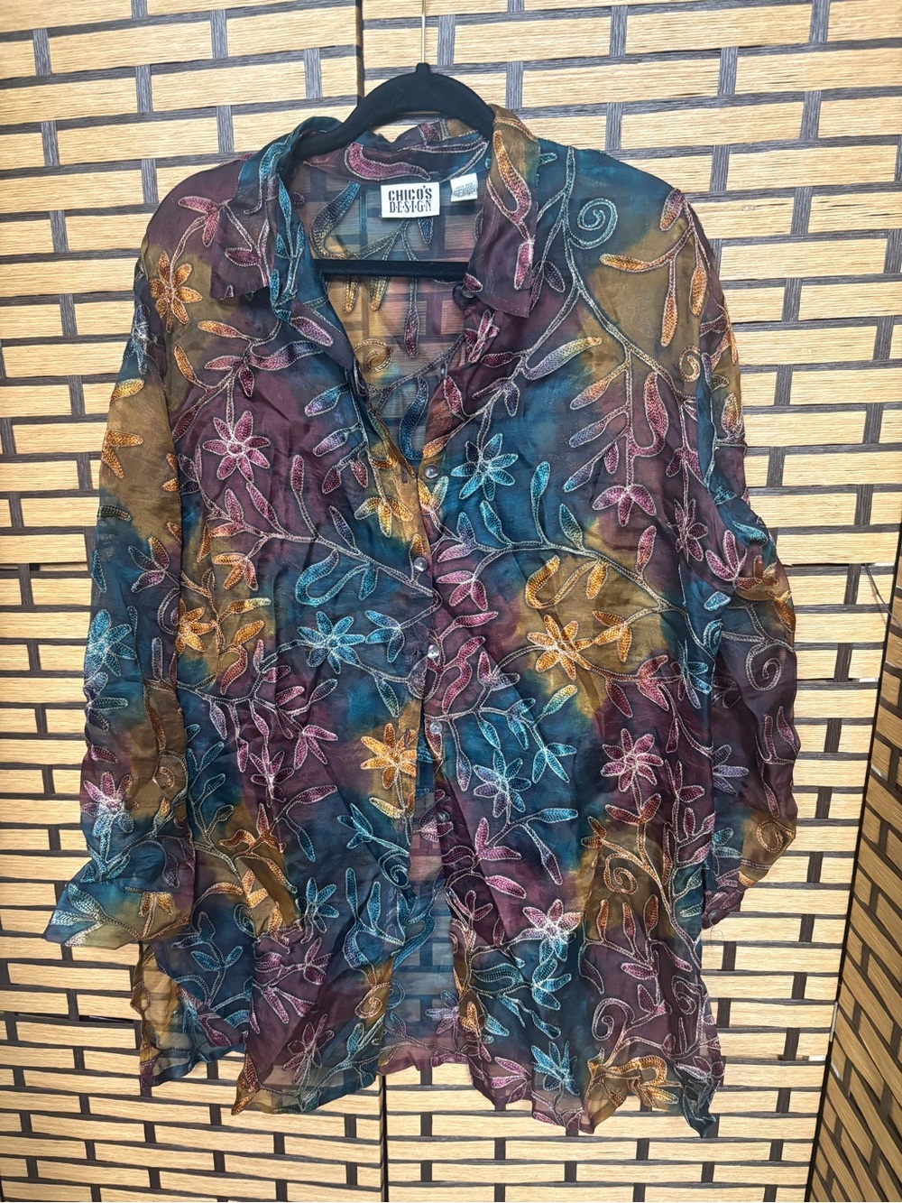 Chicos sheer silk button down shit size 3 (XL)